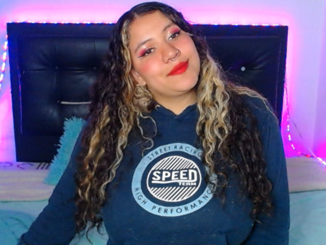 KrisGarner - Live porn &amp; sex cam - 15819170