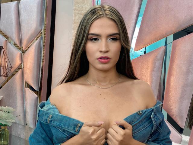 AliceWillson - сексуальная веб-камера в реальном времени - 15821998