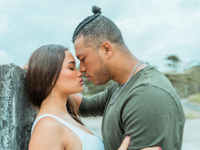 AnnieAndSteffan - Live porn &amp; sex cam - 15827194