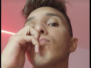 CollinsAngelo - Live sex cam - 15830578