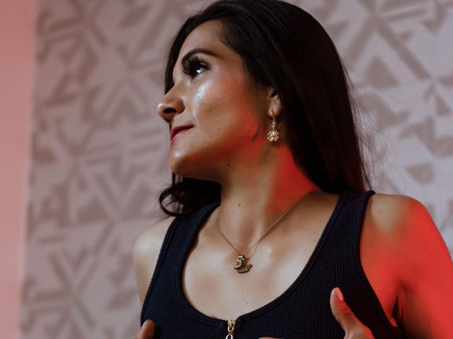 JulietaJansen - сексуальная веб-камера в реальном времени - 15830778