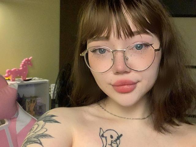 MillyMiltton - Live porn &amp; sex cam - 15833086