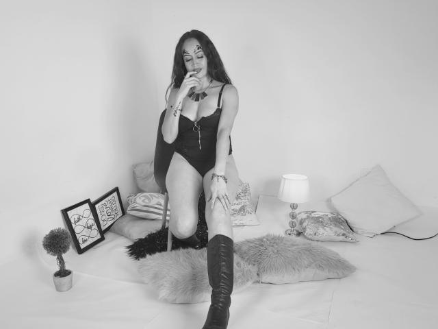 VenusDauwson - Sexe cam en vivo - 15841238