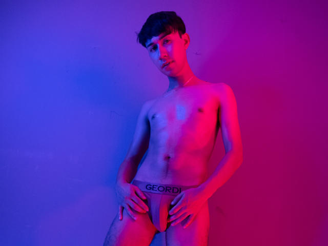 OliverMJ - ライブポルノ&amp;セックスカム - 15847266