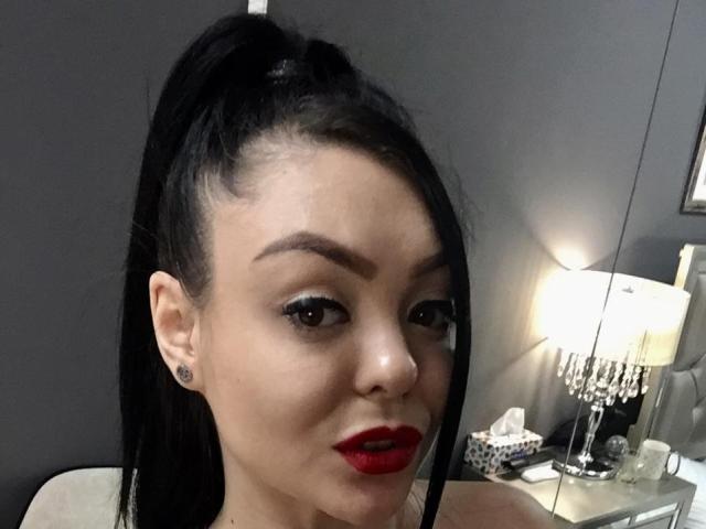ArieleLove - Live porn &amp; sex cam - 15858878
