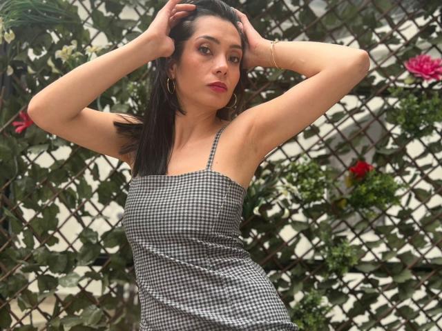 VictoriaBelfor - Live Sex Cam - 15862686