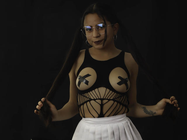 Miat69n - Sexe cam en vivo - 15873890