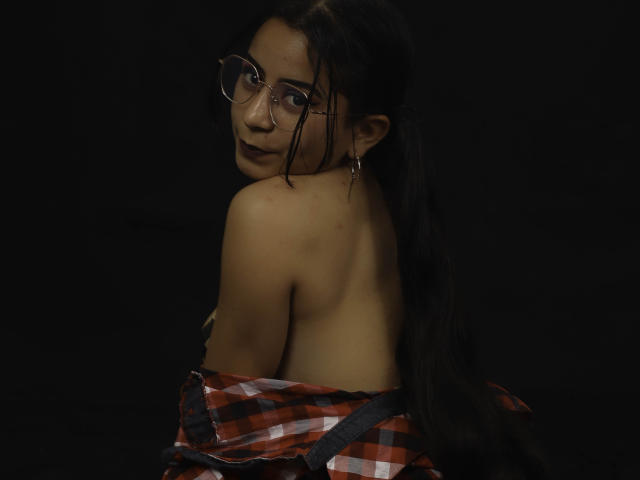 Miat69n - Sexe cam en vivo - 15873986