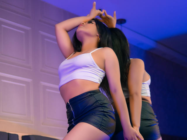 NicolleJacobs - Live porn &amp; sex cam - 15882842