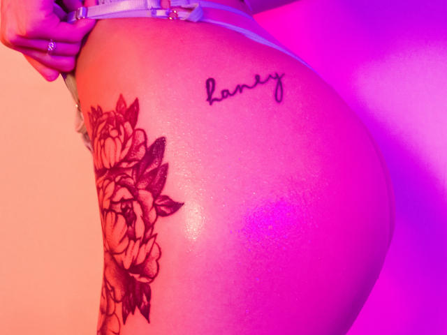 ChloeMercer - Live porn &amp; sex cam - 15886790