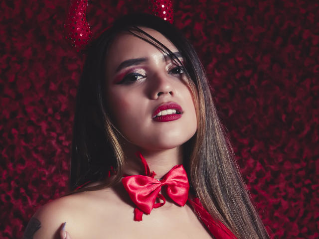 SabrinaCole - פורנו בשידור חי ומצלמת סקס - 15889074