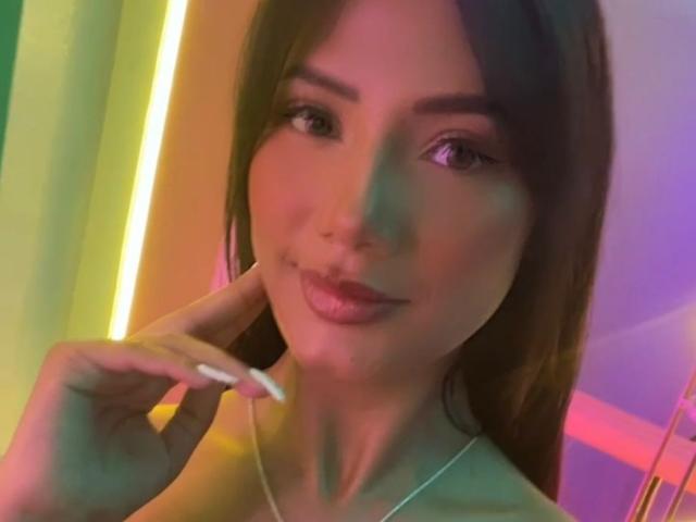 ElizabethRamirez - Live porno og sexkamera - 15898346