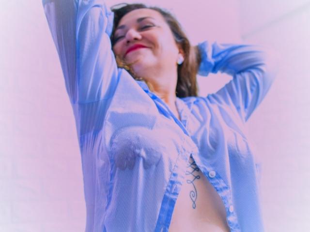 MoniqueBliz - Live sexe cam - 15899566