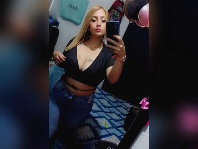 CloeTattoxI - Sexe cam en vivo - 15906366