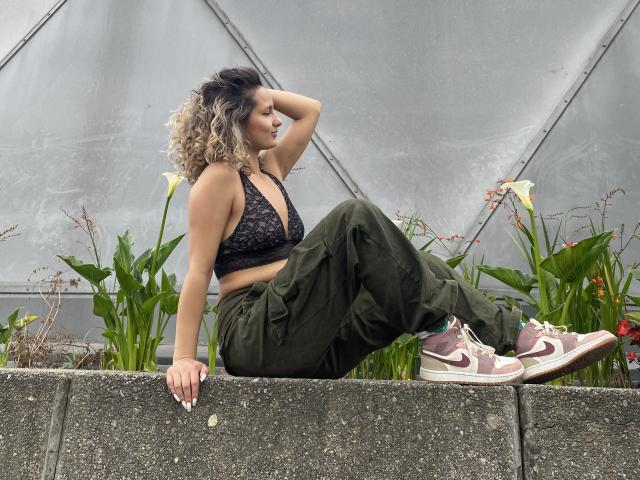 FloraSaenz - сексуальная веб-камера в реальном времени - 15911574