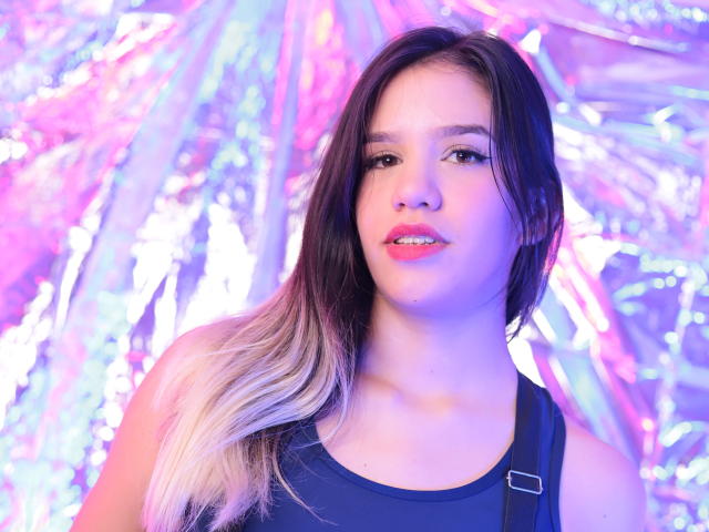 KrystalMoss - Live Sex Cam - 15919454