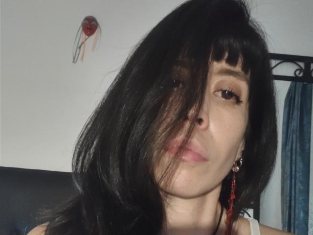 SeleneBrigth - פורנו בשידור חי ומצלמת סקס - 15919458