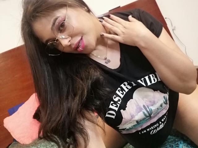 ElenaGommy - Élő pornó és szexkamera - 15919838