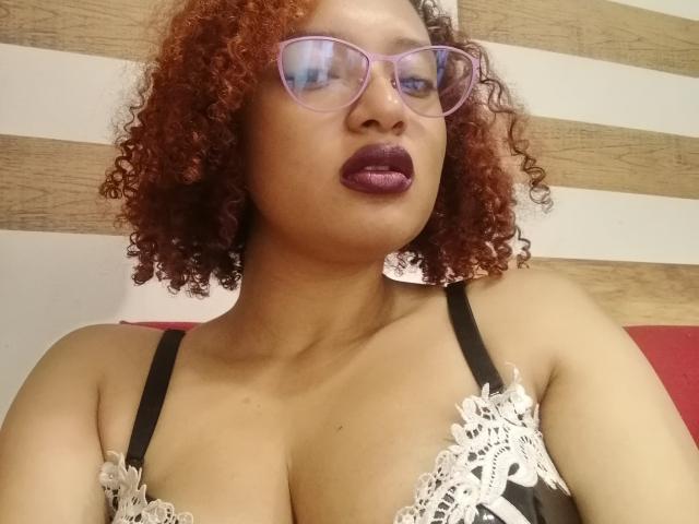 VioletaSwitch - Live porn &amp; sex cam - 15921066