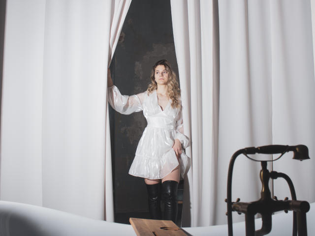 BelleSweet - Live porn &amp; sex cam - 15931782