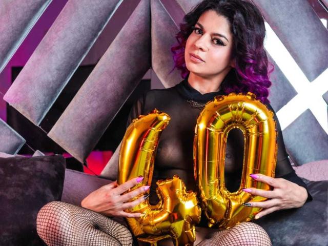 CharlizeBraxton - сексуальная веб-камера в реальном времени - 15932938