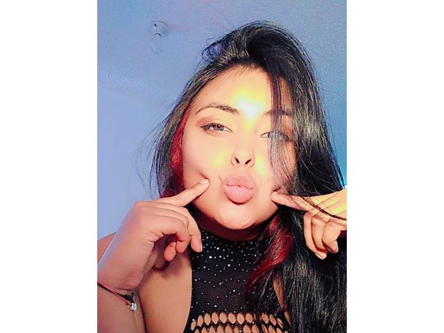 AngelaRoggers - פורנו בשידור חי ומצלמת סקס - 15936026