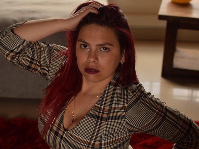 SalmaBrown - Live Sex Cam - 15942054