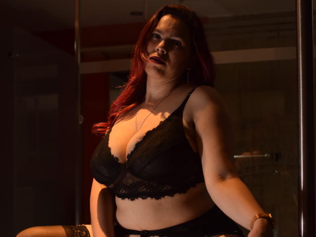 SalmaBrown - Live porn &amp; sex cam - 15942218