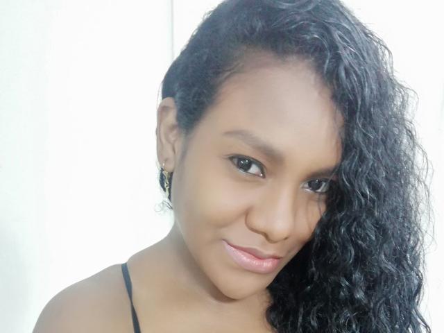 AnnieV - Live sexe cam - 15949066
