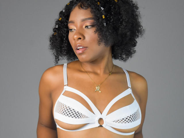 ValeryCortez - Live sex cam - 15952362