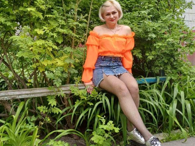 AlbinaFunny - Live porn &amp; sex cam - 15976114