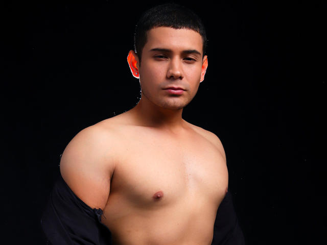 AlexiSpears - Live Sex Cam - 15979034