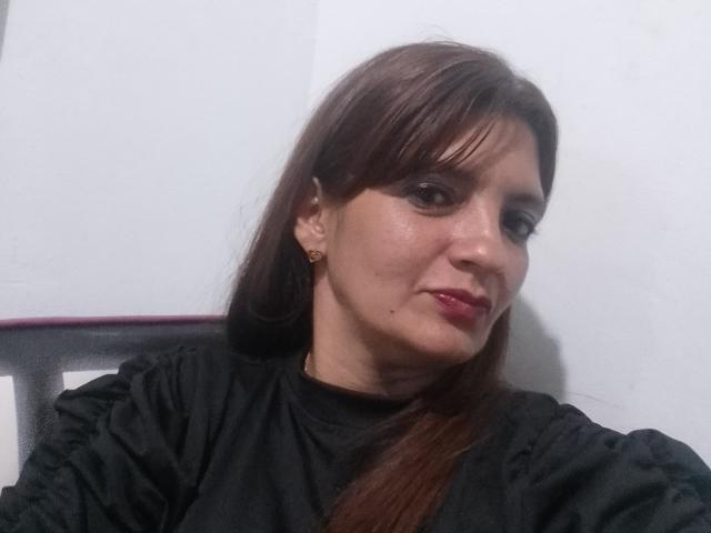 MelanieScot - Live sexe cam - 15981270