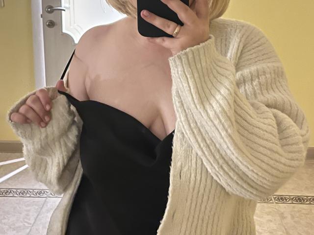 Polinka - פורנו בשידור חי ומצלמת סקס - 15989290