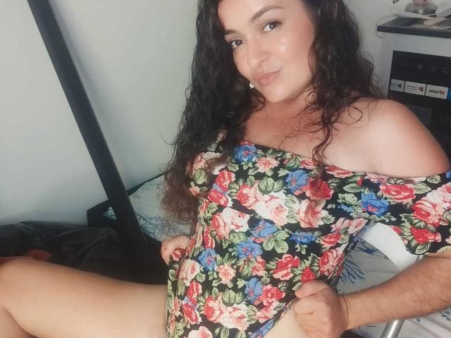 JulietaGold - Live porn &amp; sex cam - 16011982