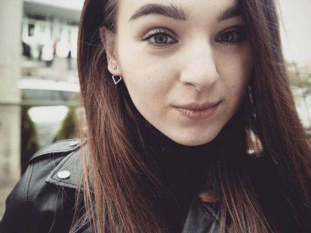 SunnyIsa - פורנו בשידור חי ומצלמת סקס - 16019666