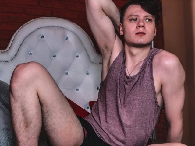 LouissCage - Sexe cam en vivo - 16044030