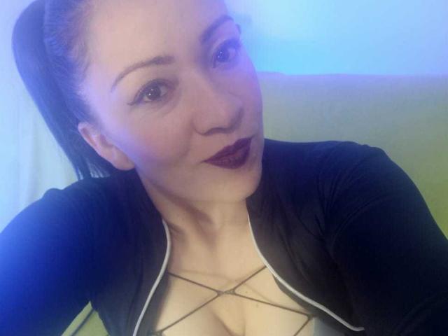 CharloteEzra - Live porn &amp; sex cam - 16045846