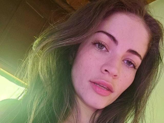 EmiliaMilly - Porno na żywo i seks kamera - 16053530