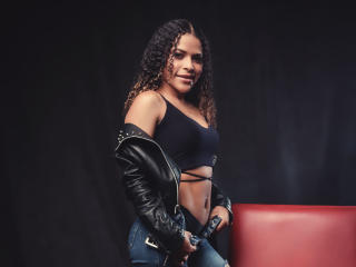 AnthonellaSmithh - Live porno og sexkamera - 16053618