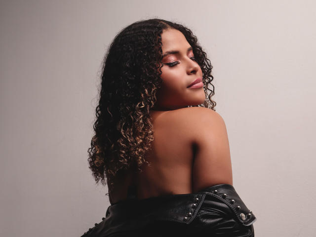 AnthonellaSmithh - Live porno og sexkamera - 16053662