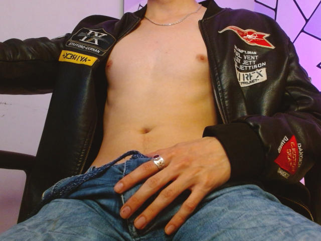 BastianLeonis - פורנו בשידור חי ומצלמת סקס - 16061338