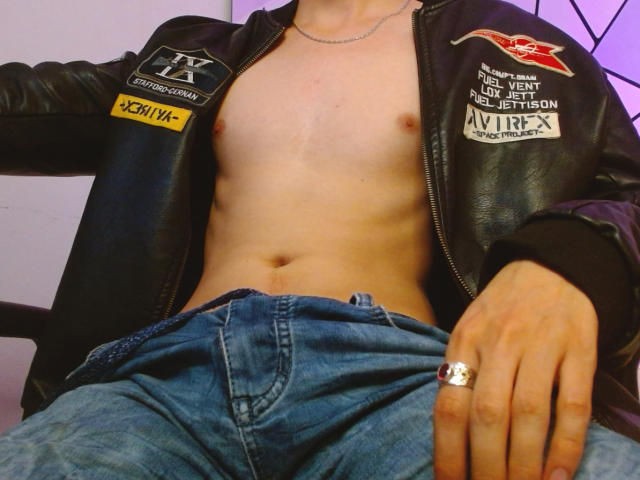 BastianLeonis - Live porn &amp; sex cam - 16061341