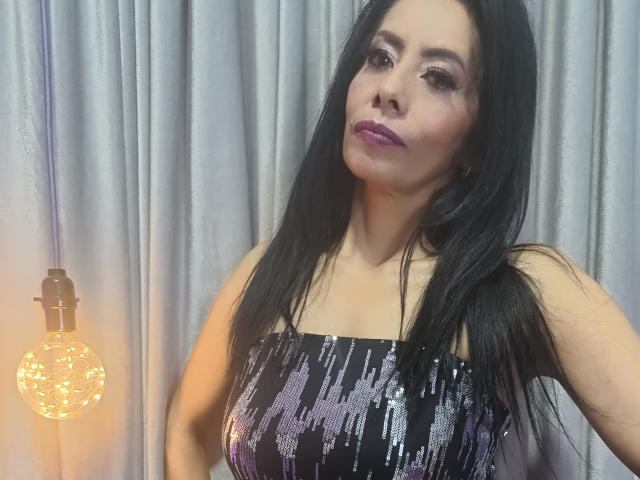 LucyVega - Live porn &amp; sex cam - 16063528