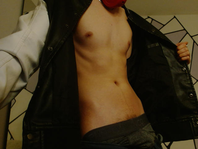 BastianLeonis - Porno na żywo i seks kamera - 16076406