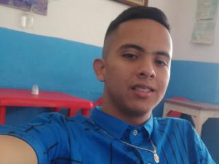 MikeCameron - Live porn &amp; sex cam - 16083582
