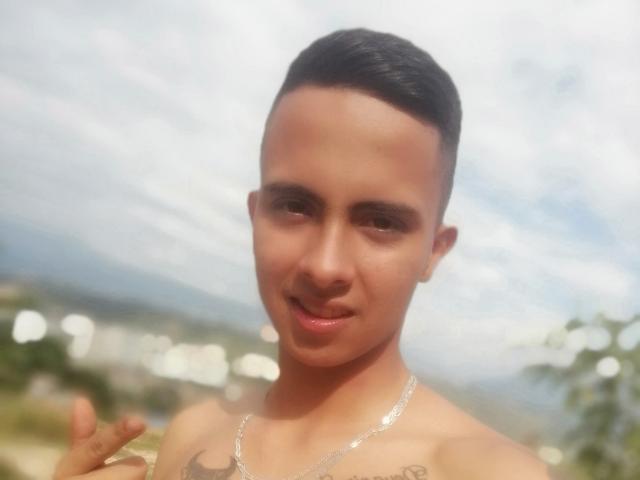 MikeCameron - Sexe cam en vivo - 16083602