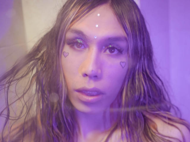 GeraldineSuaan - сексуальная веб-камера в реальном времени - 16084250