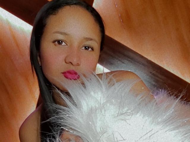 SaraBeckett - Live porn &amp; sex cam - 16086462