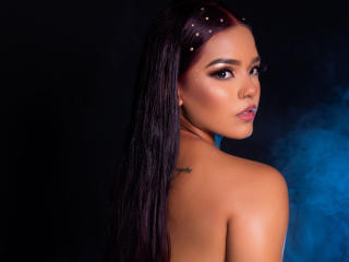 EmilyBrowm - Live Sex Cam - 16095786